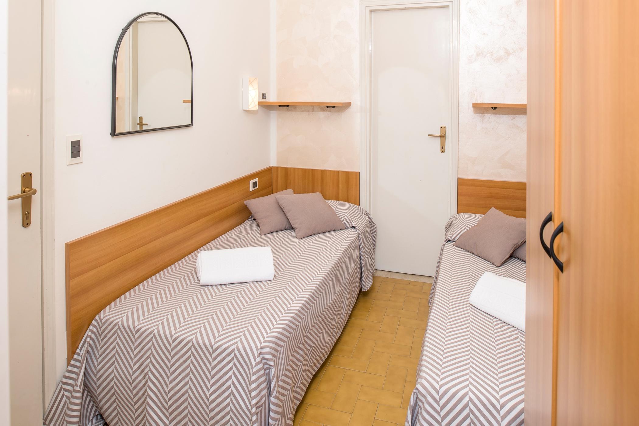 Hotel Taormina Бардолино Экстерьер фото