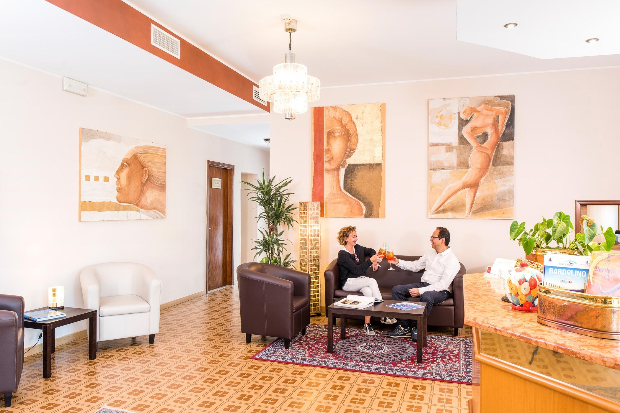 Hotel Taormina Бардолино Экстерьер фото