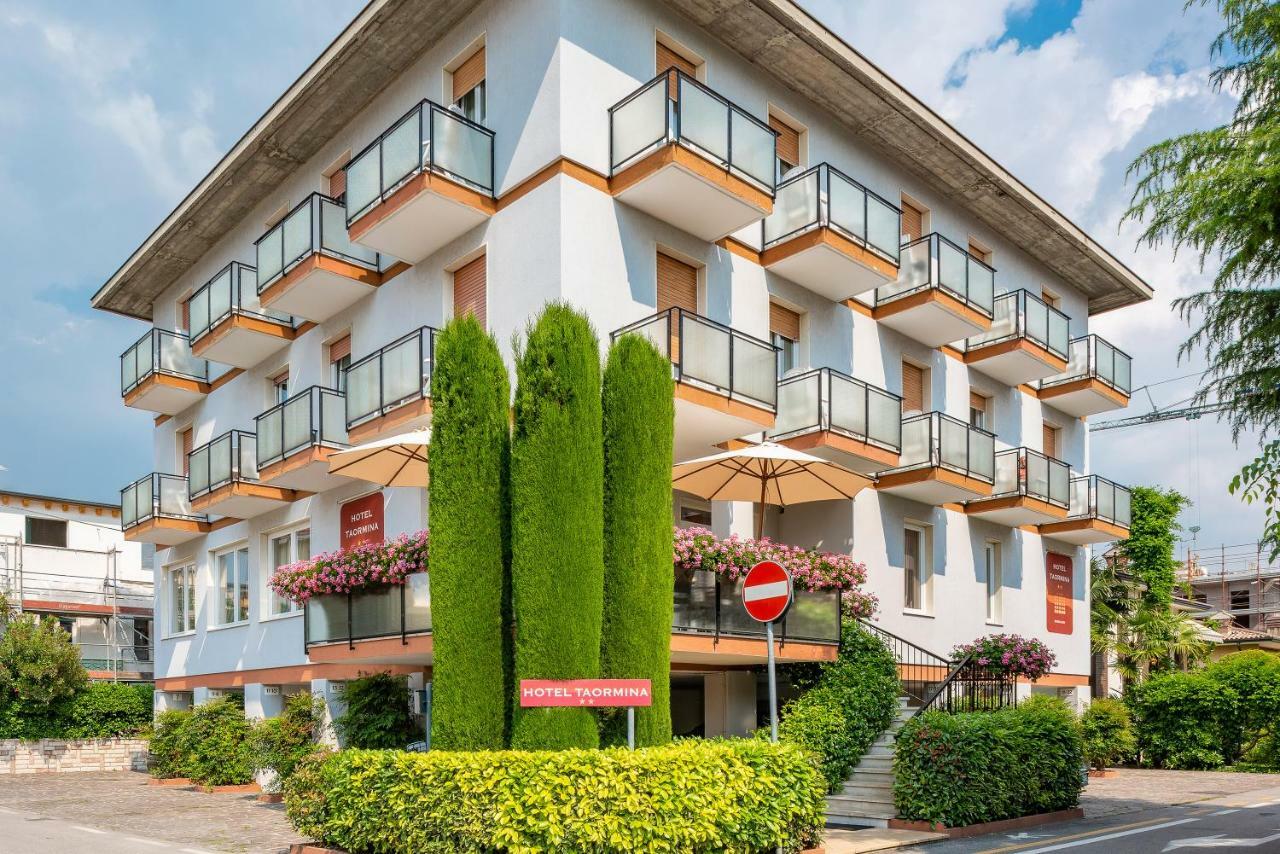 Hotel Taormina Бардолино Экстерьер фото